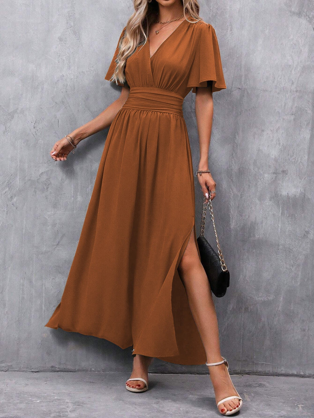 Laura - Elegáns fekete maxi ruha