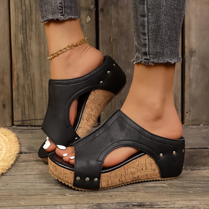 Eszter - Lumi Stud Wedges