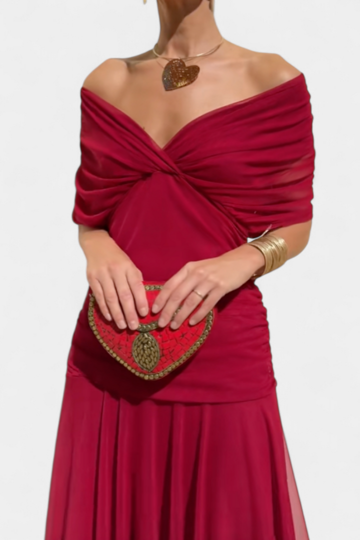 Ilona - Elegáns V nyakú ruha