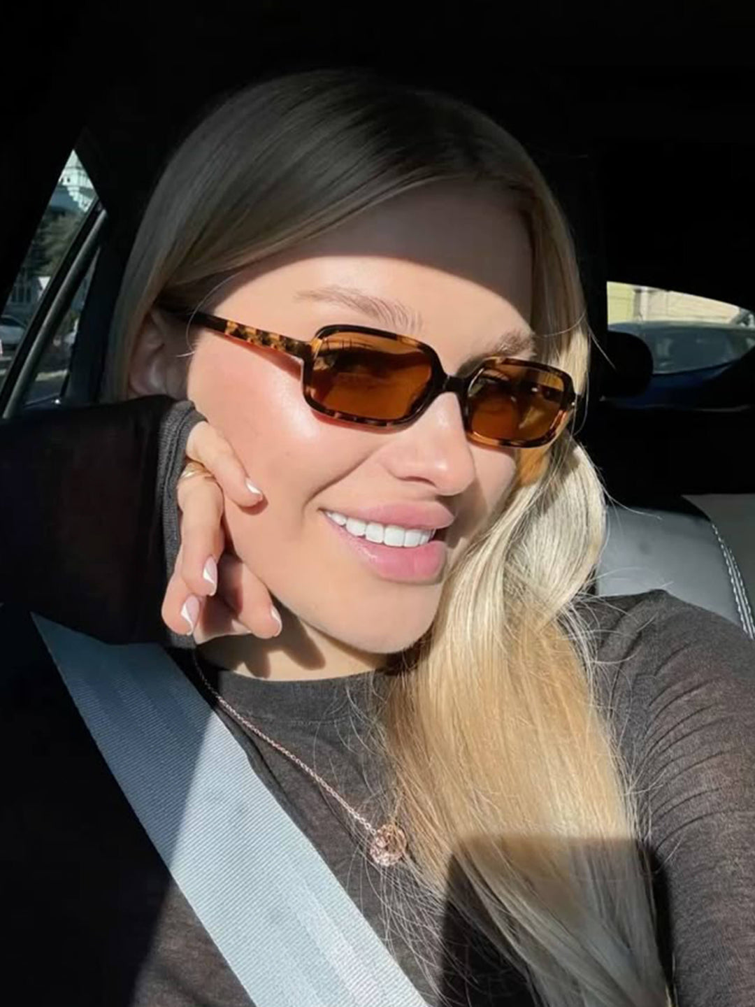 Katalin - Napszemüveg