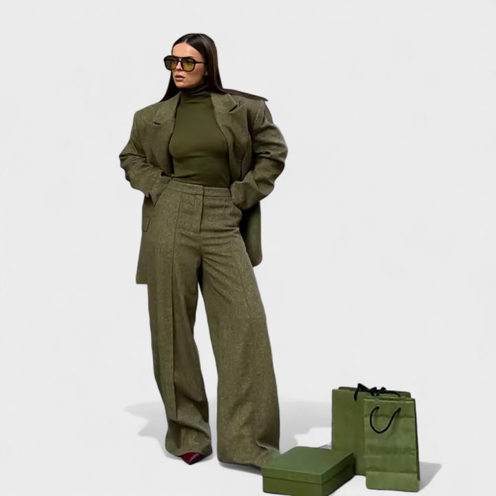 Erika - Elegáns városi öltözet