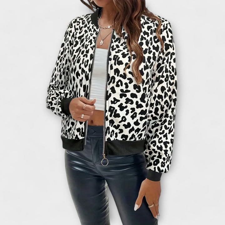 Andrea - Elegáns Leopárd Mintás Kabát
