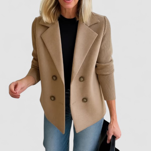 Julianna - Elegáns kabát kötött ujakkal