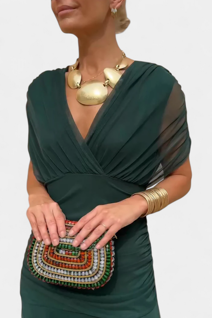 Renáta - Elegáns V nyakú ruha