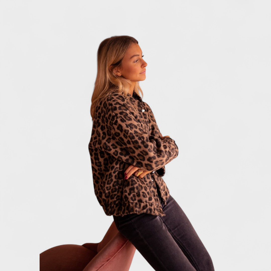 Zsófia - Modern leopárdmintás kabát