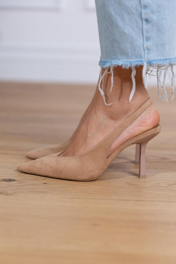 Anna - Nude színű slingback magassarkú, vékony sarokkal